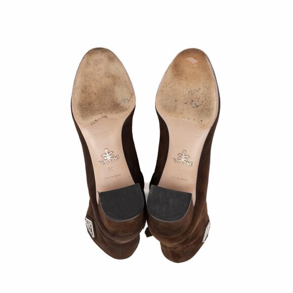 1.6k.$ Prada Brown Suede Block Heel Ankle Side Zip Triangle Logo Boots 35 US:5 - Picture 14 of 14